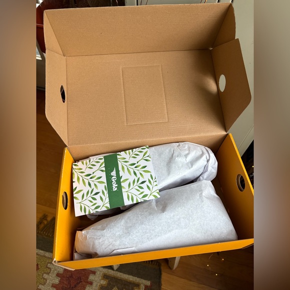 Gola Women's Elan Leather Sneaker Evergreen/Black/Fuchsia - Picture 14 of 16